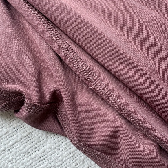 Workout clothes bundle - Picture 4 of 6